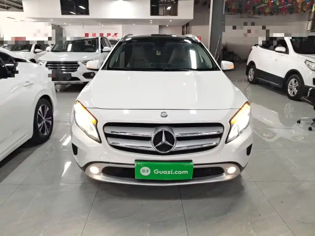 Mercedes-Benz GLA 2016