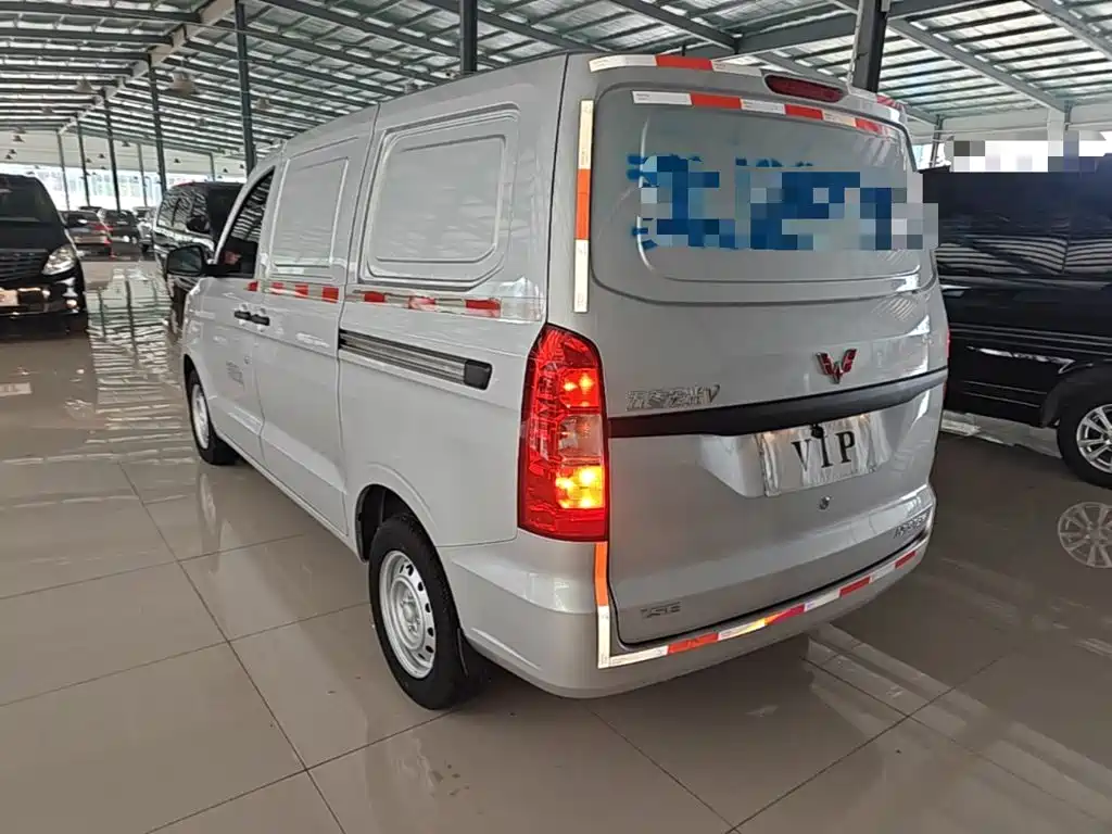 Wuling Hongguang V 2024