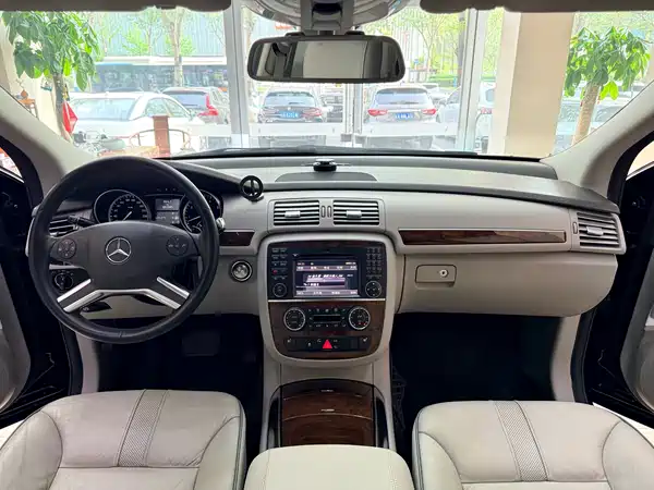 Mercedes-Benz R-Class 2013
