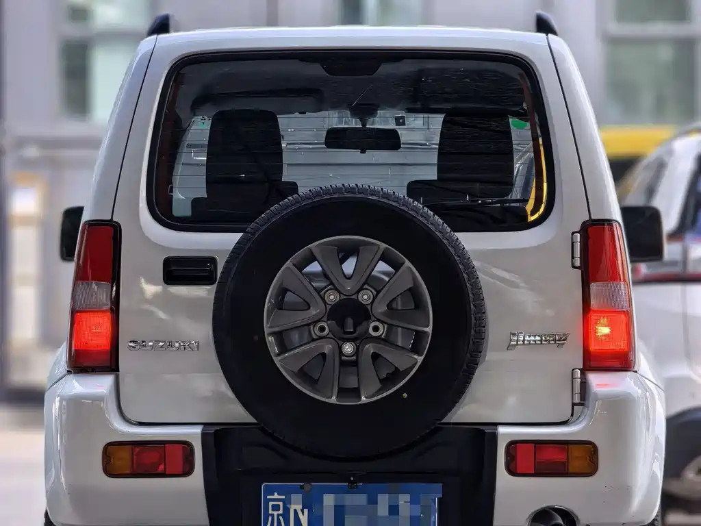 Suzuki Jimny 2018 — фото 28