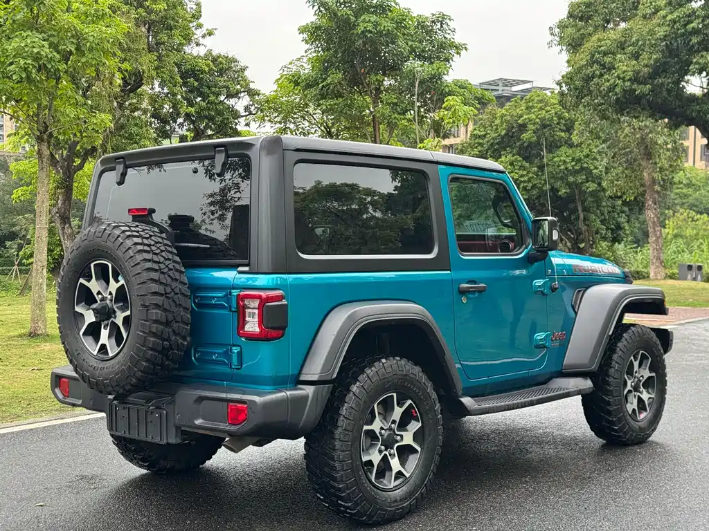 Jeep Wrangler 2020 — фото 9