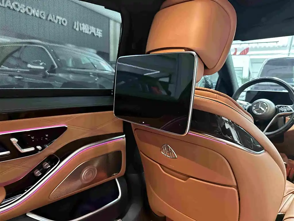 Mercedes-Benz Maybach S-Class 2022 — фото 13