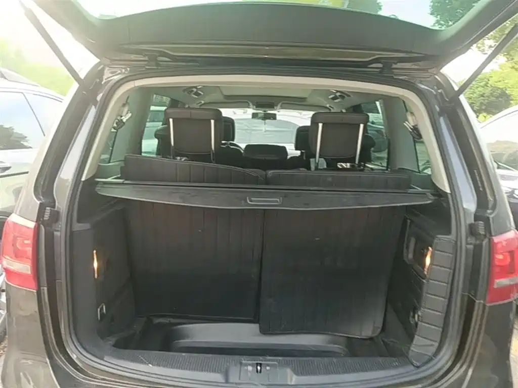 Volkswagen Sharan 2015 — фото 19