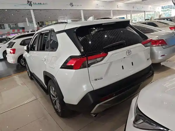 Toyota RAV4 2023