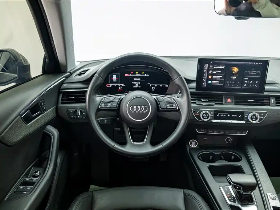 Audi A4 2021 — фото 18