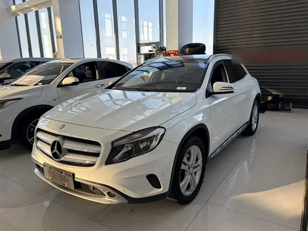 Mercedes-Benz GLA 2015 — фото 10