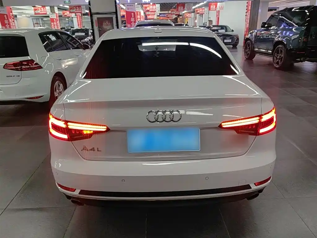 Audi A4L 2018 — фото 6