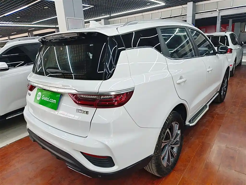 Geely Vision X6 2019 — фото 5