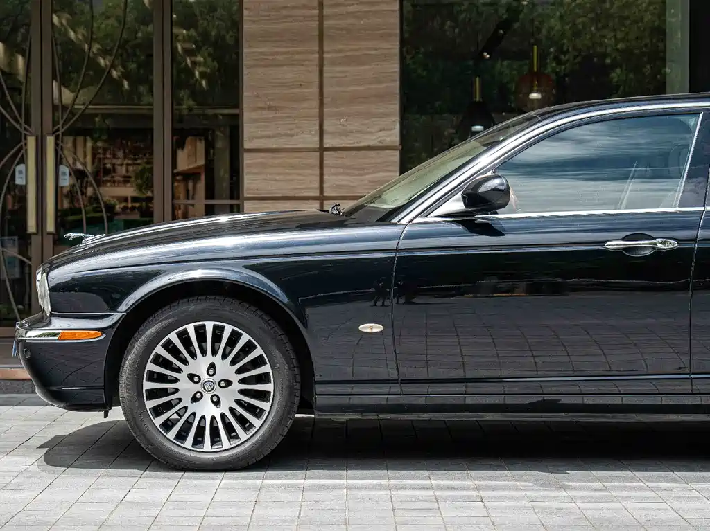 Jaguar XJ 2006 — фото 5
