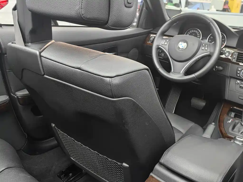 BMW 3 Series 2010