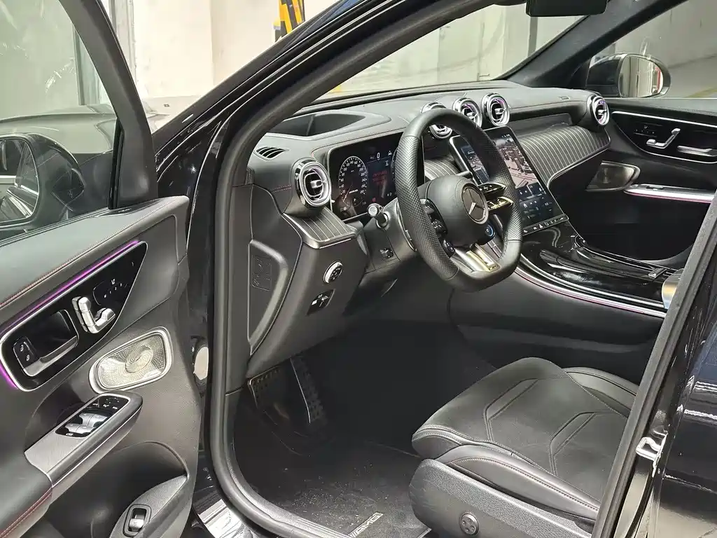 Mercedes-Benz GLC AMG 2025
