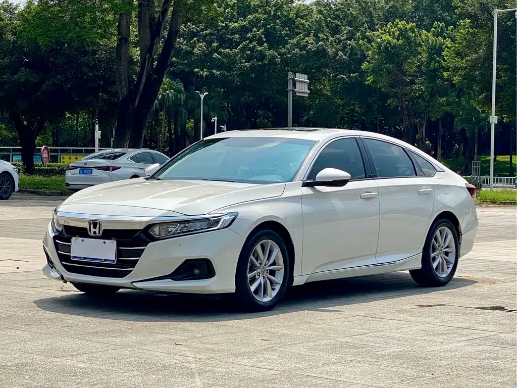 Honda Accord 2023 — фото 1
