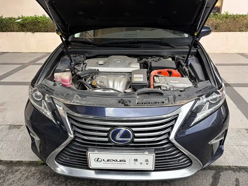 Lexus ES 2017