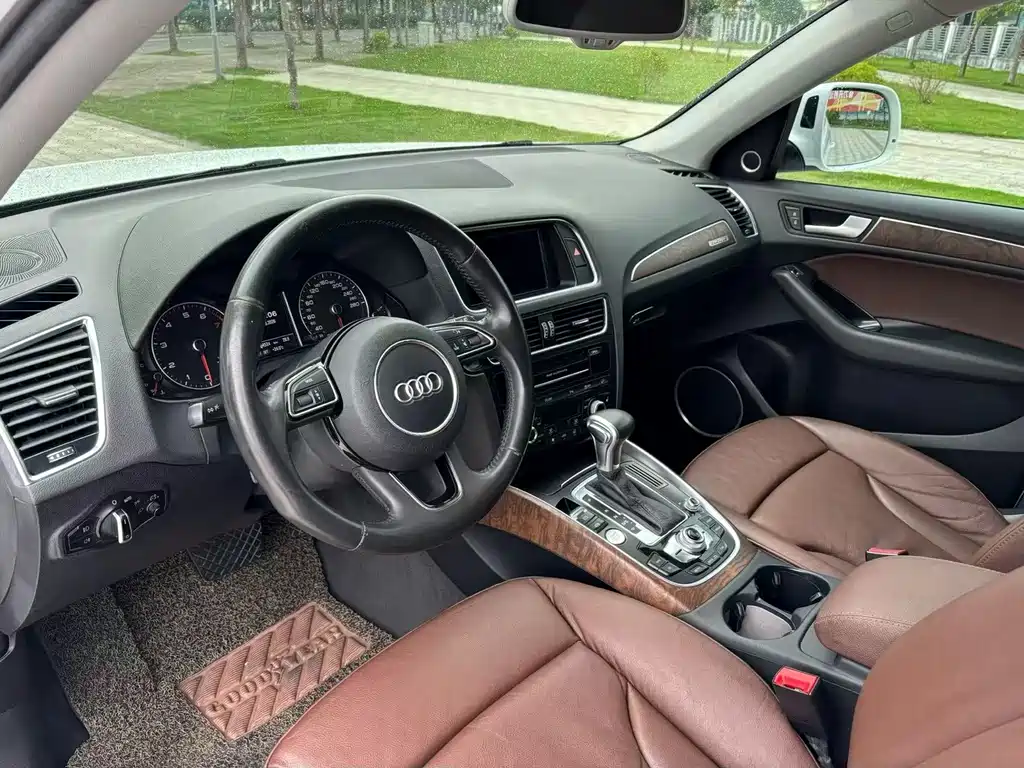 Audi Q5 2015 — фото 2