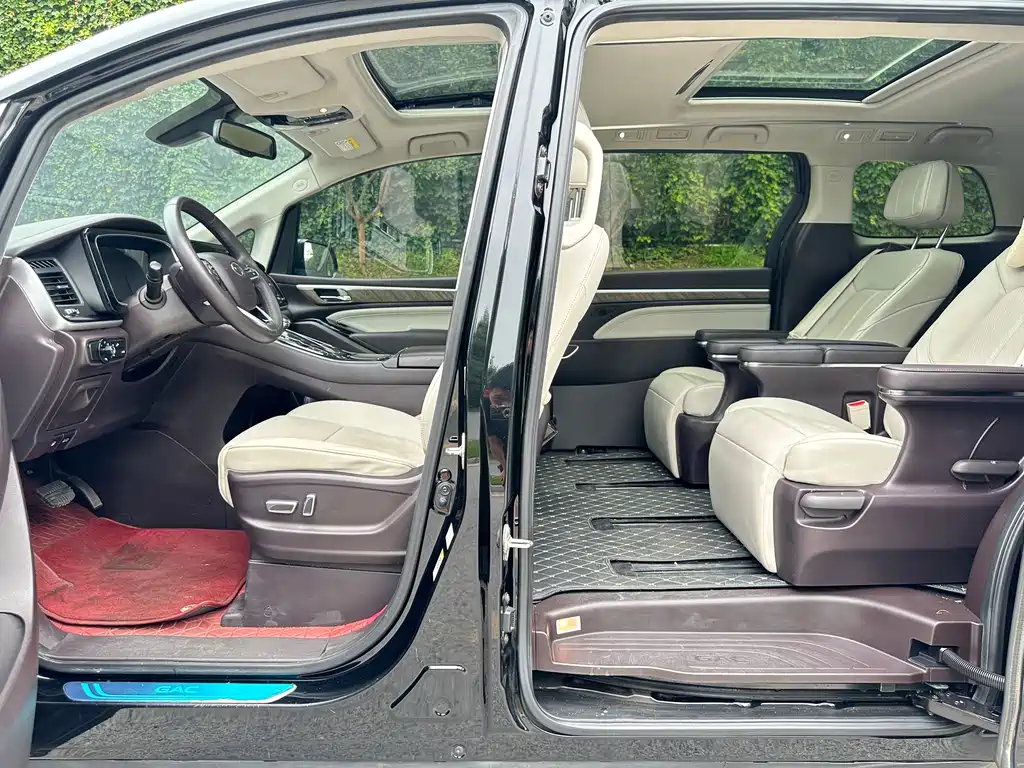 GAC Motor Trumpchi M8 2021 — фото 11