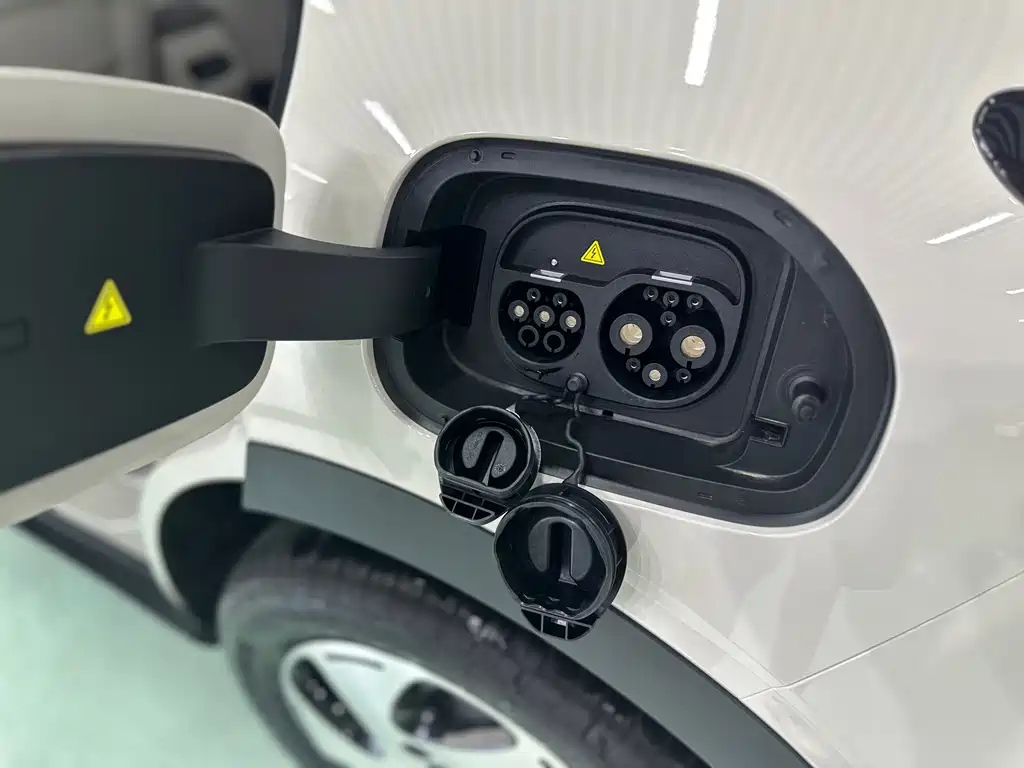 Geely Galaxy Starwish 2026 — фото 18