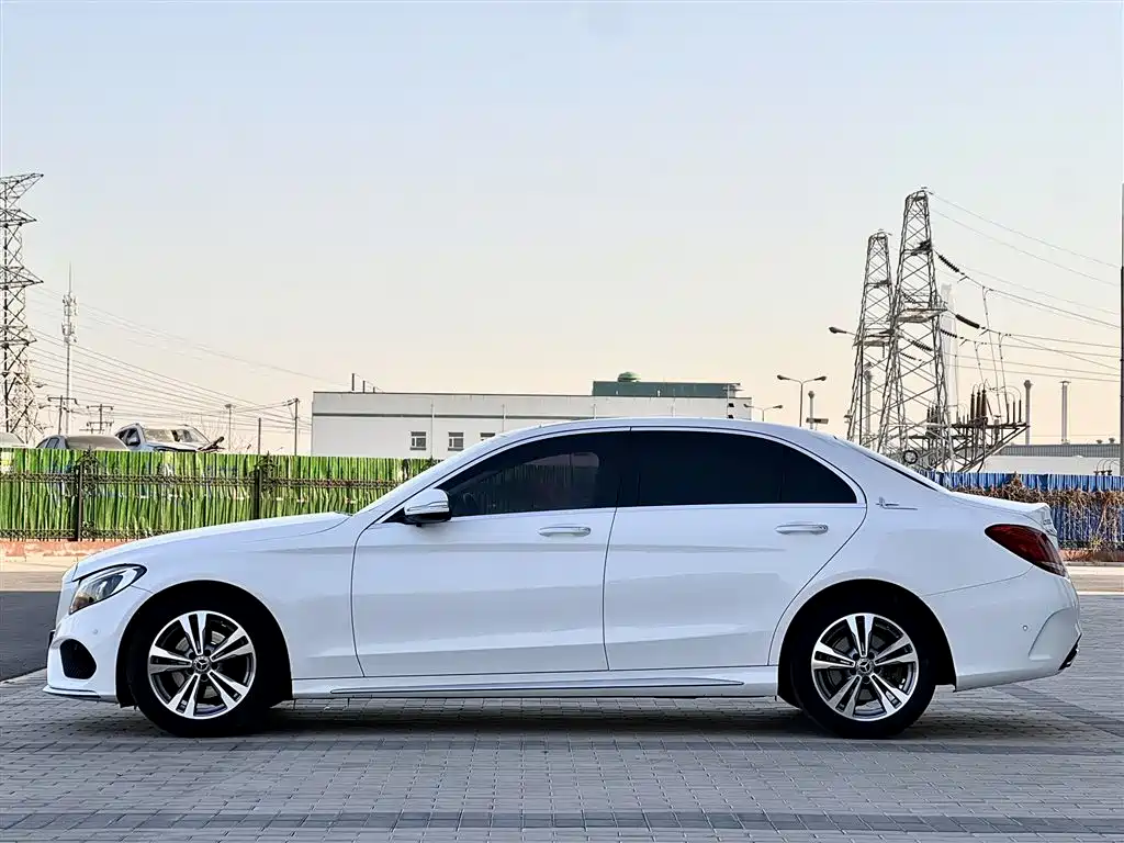 Mercedes-Benz C-Class 2018 — фото 4