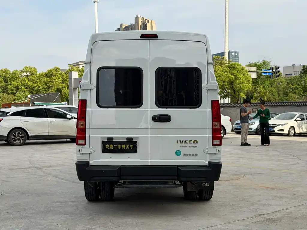 IVECO Daily 2025 — фото 14