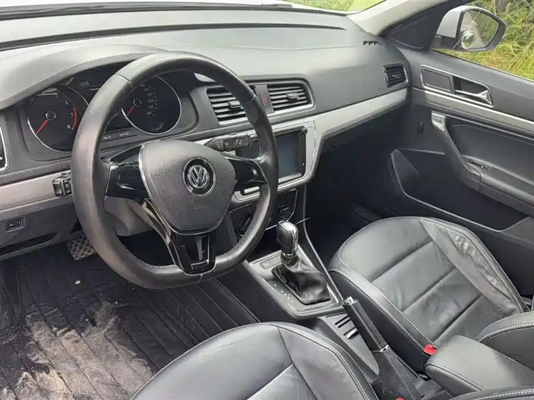 Volkswagen Lavida 2016
