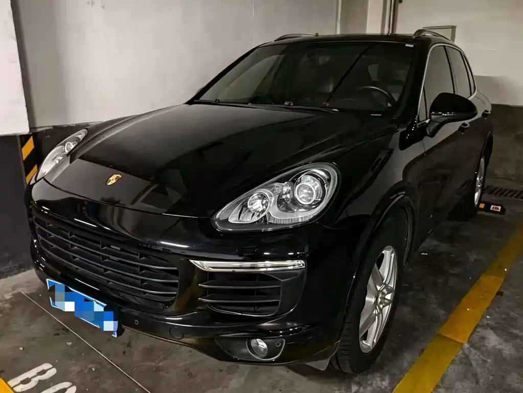 Porsche Cayenne 2017 — фото 1