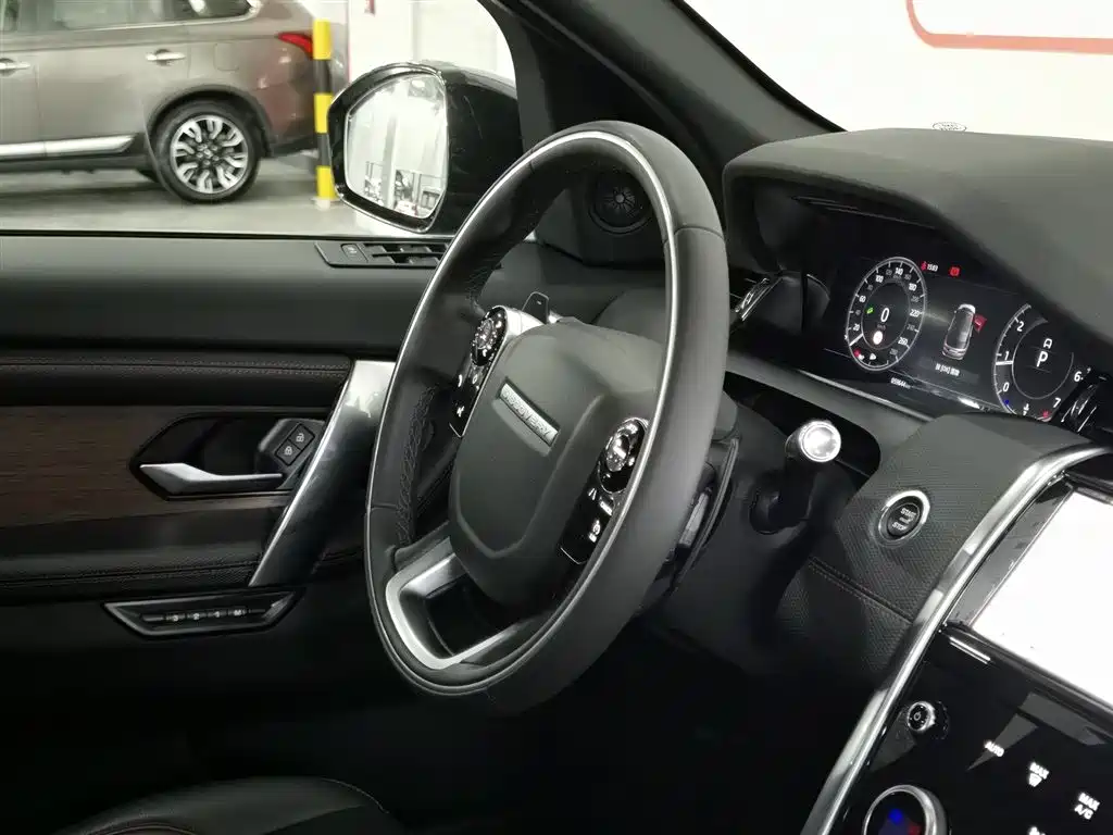 Land Rover Discovery Sport 2021 — фото 22