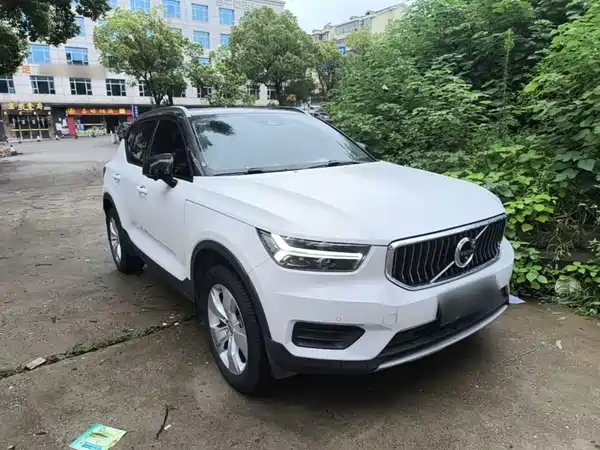Volvo XC40 2022