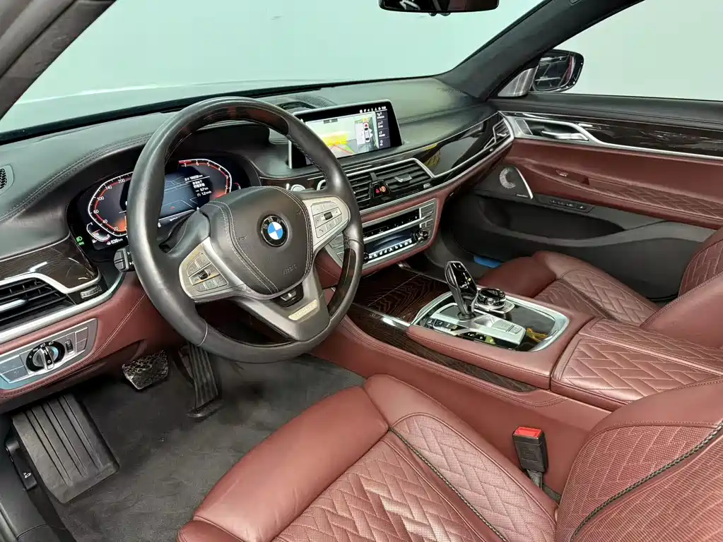 BMW 7 Series 2021 — фото 9