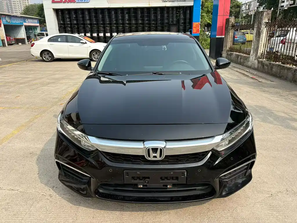 Honda Inspire 2021 — фото 2