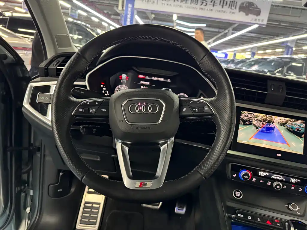 Audi Q3 Sportback 2022 — фото 10