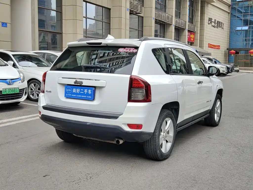 Jeep Compass 2016 — фото 6