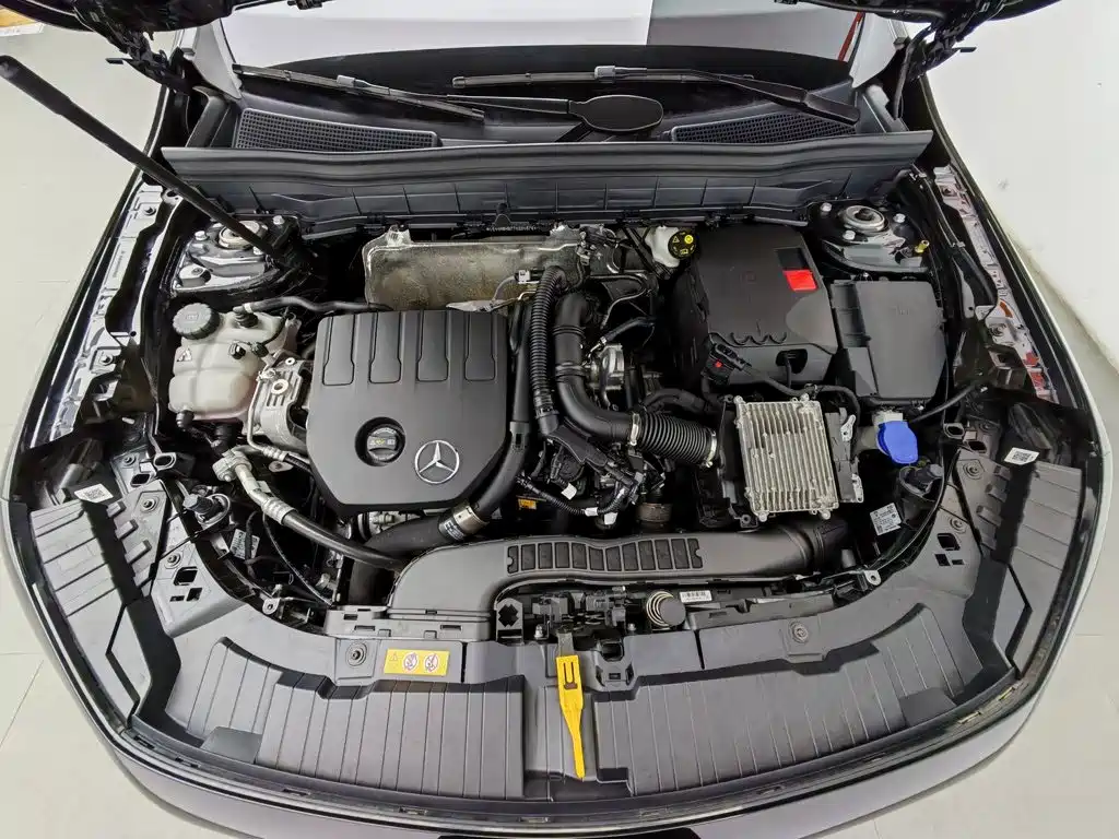Mercedes-Benz GLB 2026