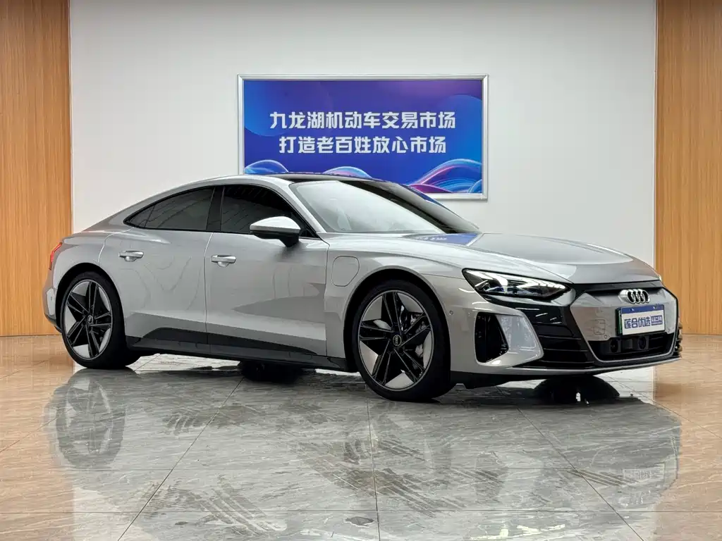 Audi e-tron GT 2024