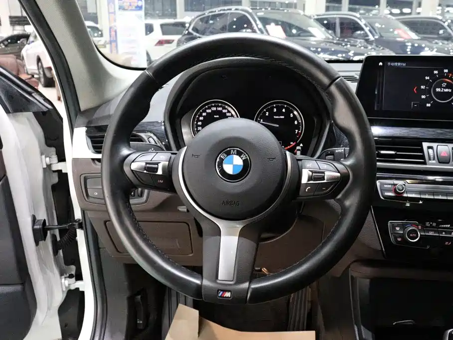 BMW X1 2023 — фото 13