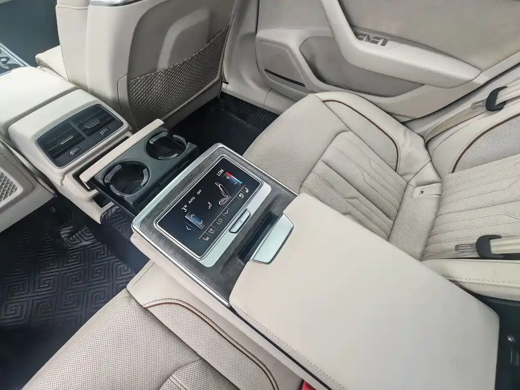 Audi A6L 2020 — фото 19