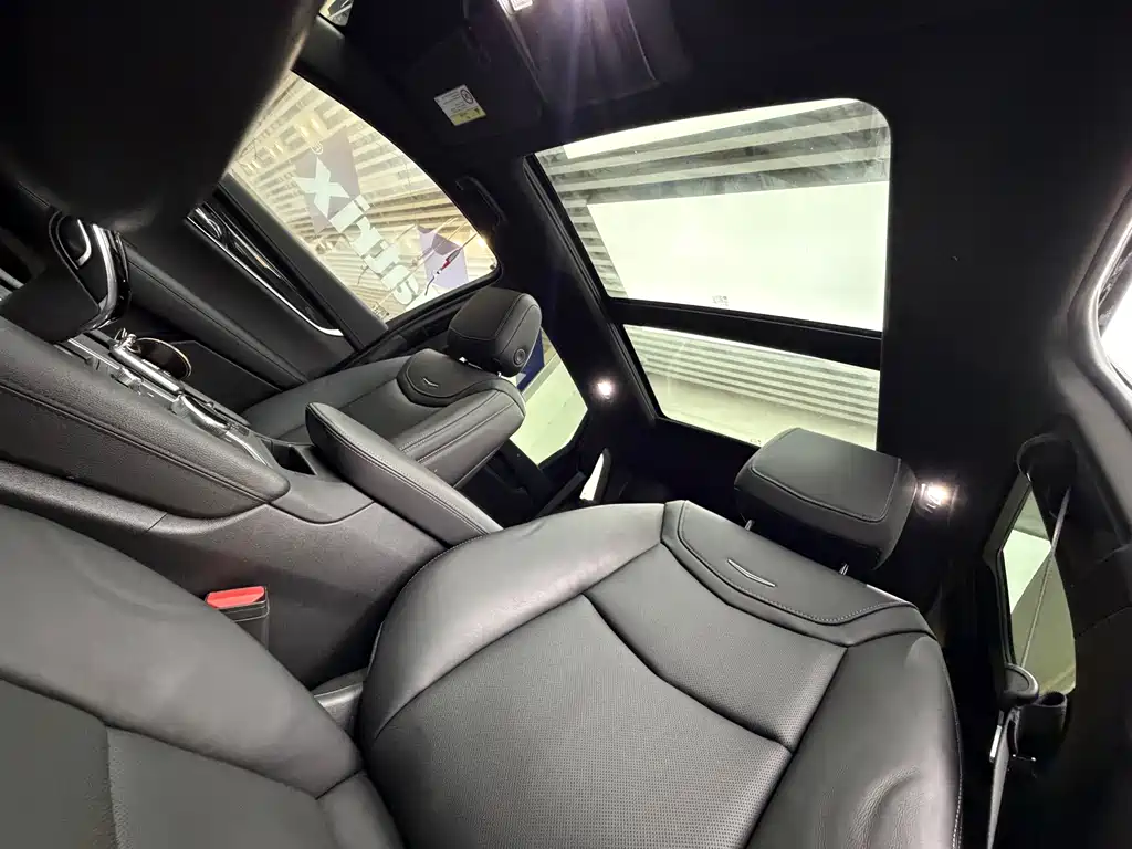 Cadillac XT5 2020 — фото 16