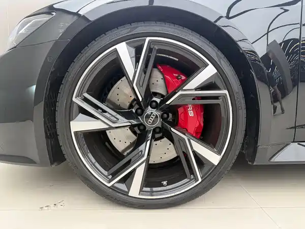 Audi RS 6 2024