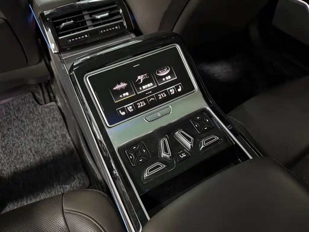 Audi A8 2022