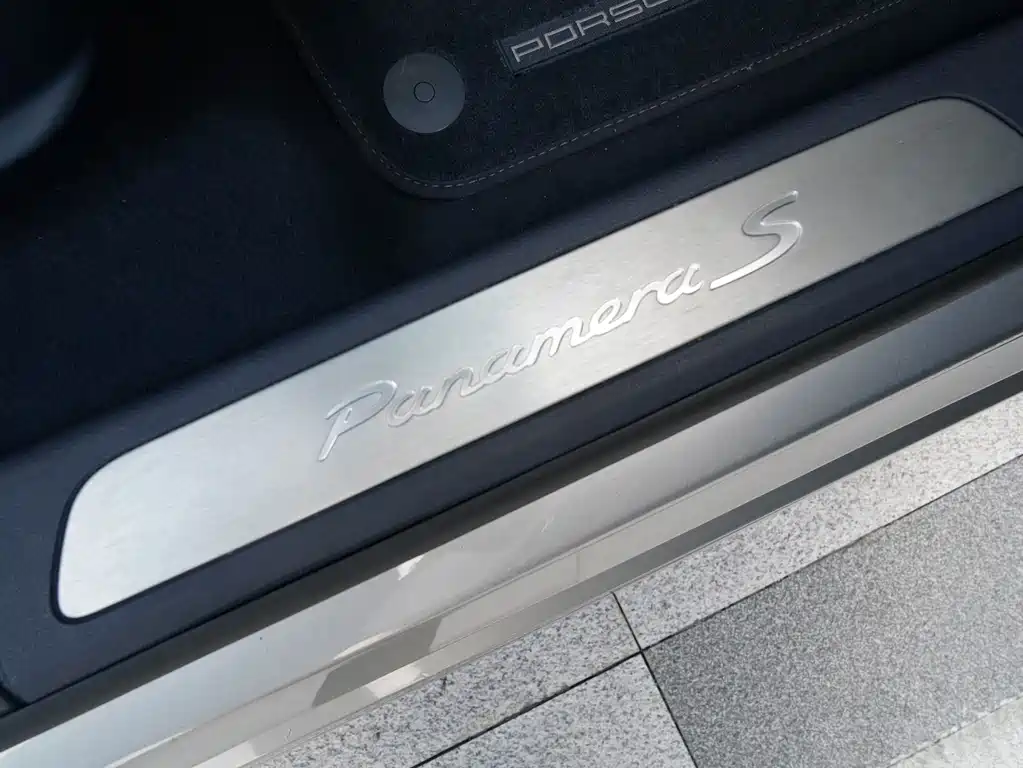 Porsche Panamera 2010 — фото 10