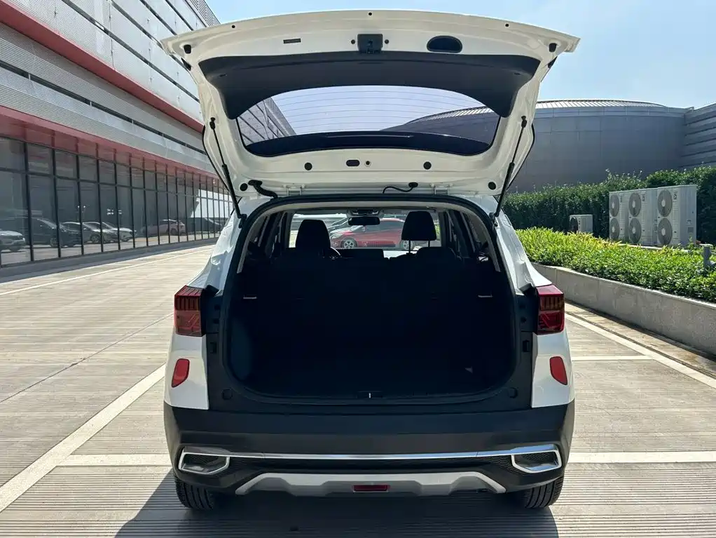 Kia KX3 Proud Running 2022 — фото 21