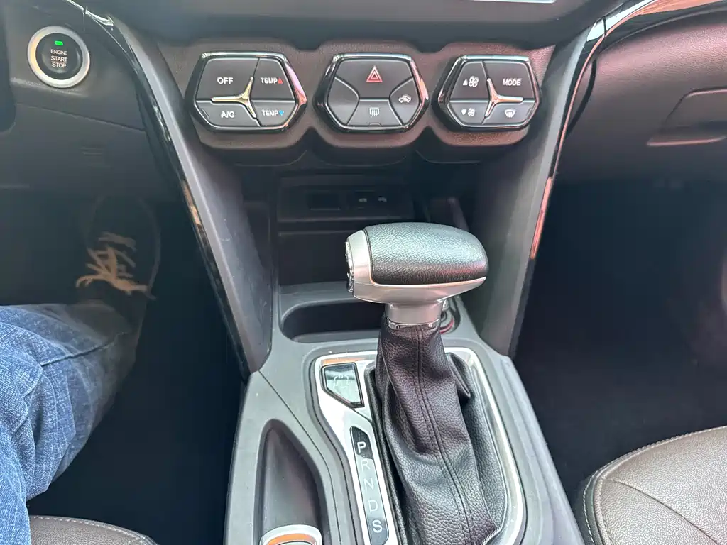 GAC Motor Trumpchi GS4 2016 — фото 11