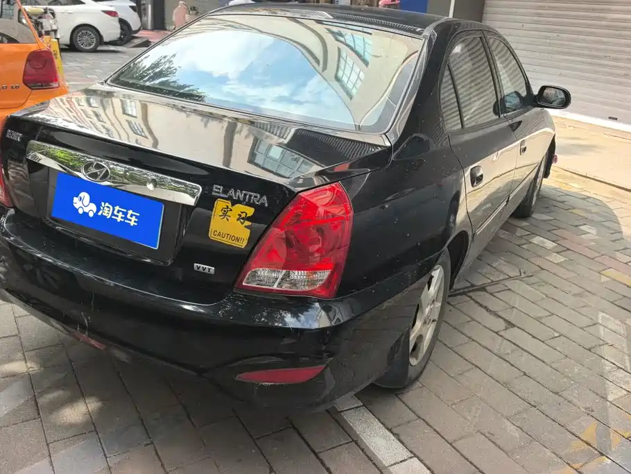 Hyundai Elantra 2012