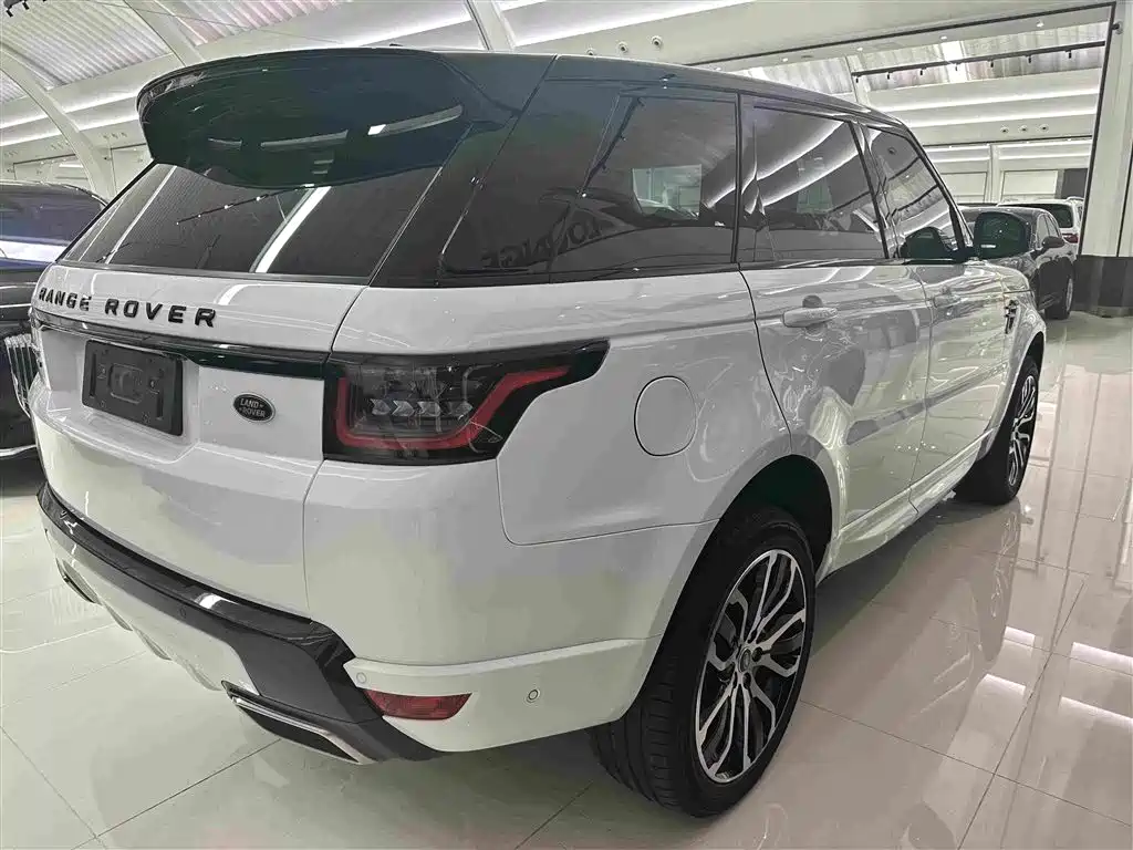 Land Rover Range Rover Sport 2022 — фото 17