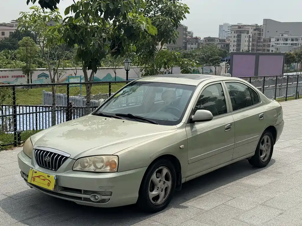 Hyundai Elantra 2005