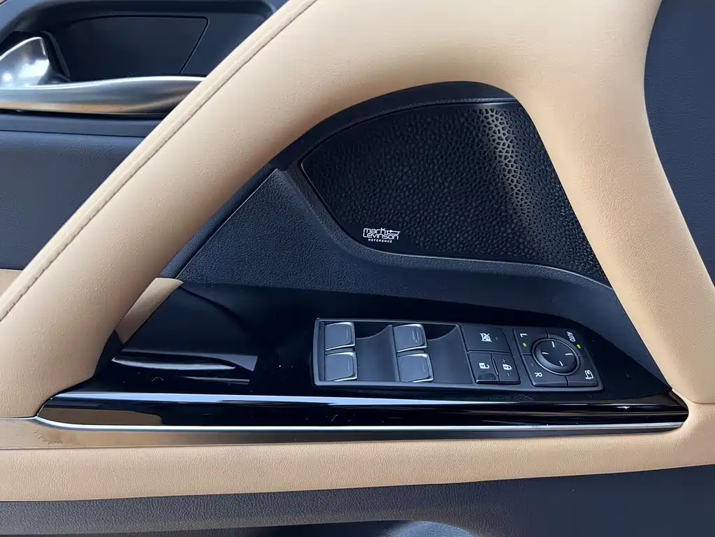 Lexus LX 2025 — фото 15