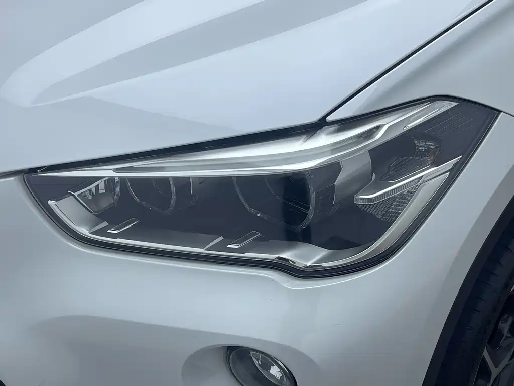 BMW X1 2018 — фото 11