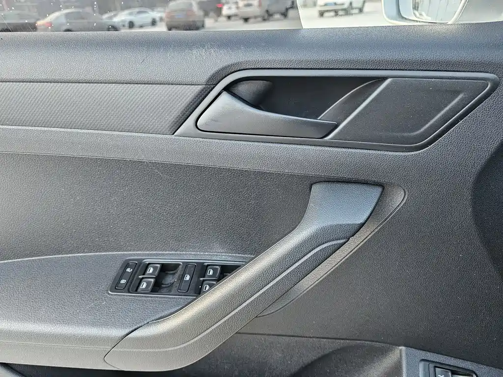 Volkswagen Jetta 2016 — фото 13