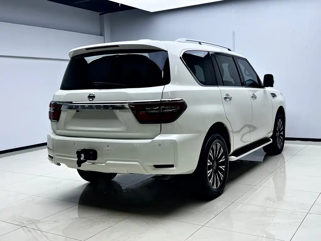Nissan Patrol 2018 — фото 13
