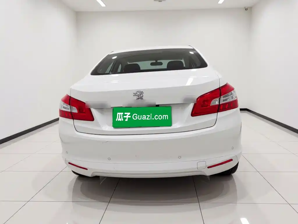 Peugeot 408 2016
