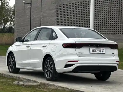 Geely Emgrand 2025