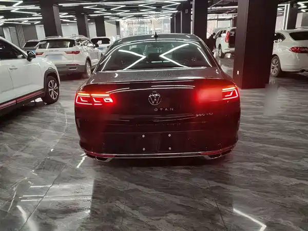 Volkswagen Magotan 2025